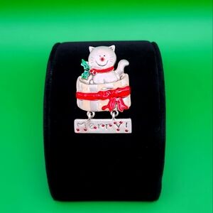 Kitty in a Present Brooch